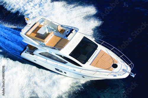 motor boat