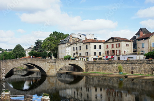 Villefranche de Rouergue et son vieux pont