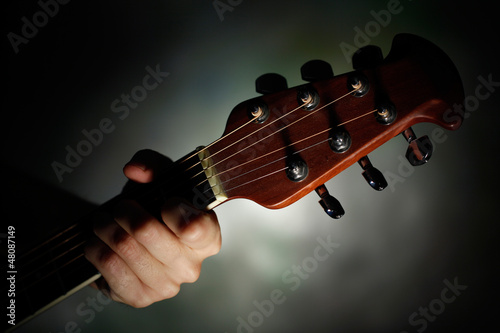 chitarra acustica photo