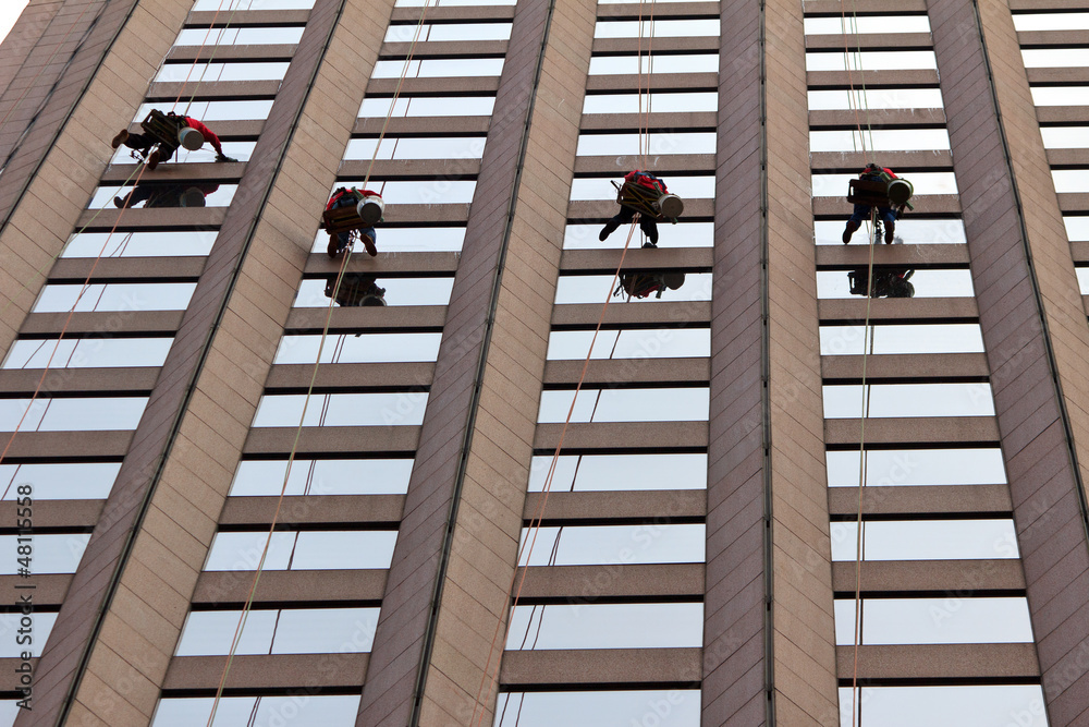 Fototapeta premium Fensterputzer