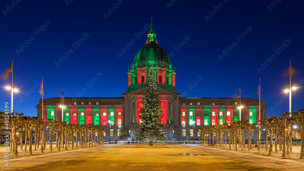 Obraz premium San Francisco City Hall during Christmas