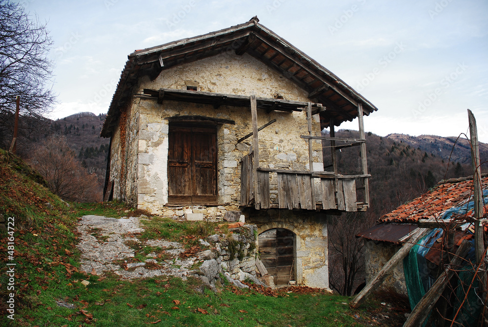 Rural Building in Topolo
