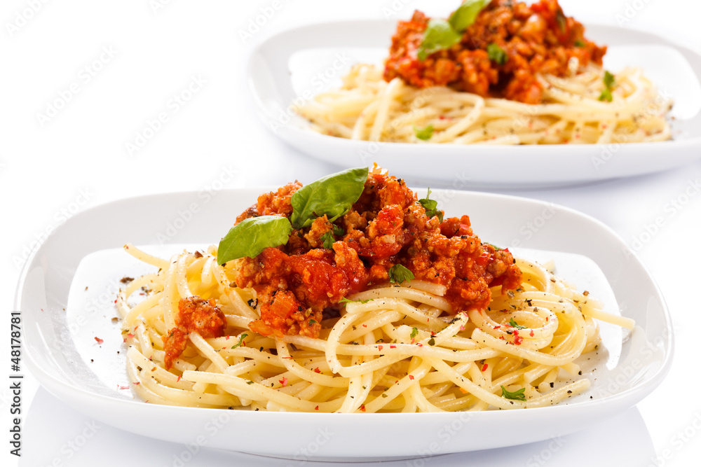 Pasta with meat, sauce and vegetables