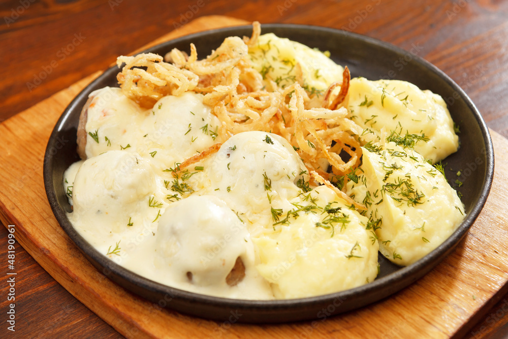 potatoes with meatballs potatoes with meatballs