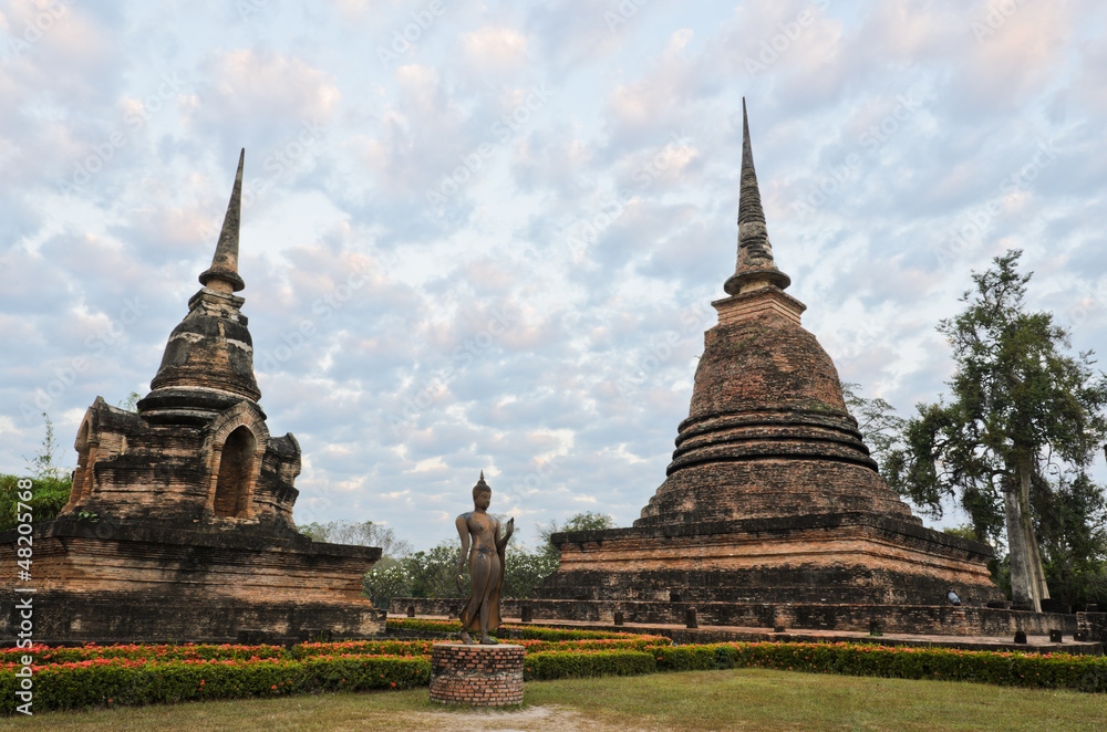 Wat Sa Si in Sukhothai Historical Park at sunrise, Thailand