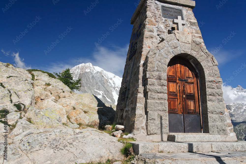 Valle d'Aosta - small chapel in Mont Chetif