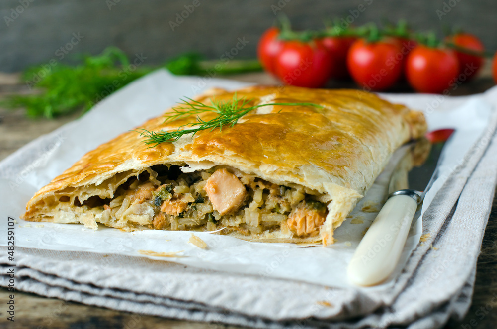 Cake of puff pastry with salmon and rice Cake of puff pastry with salmon and rice