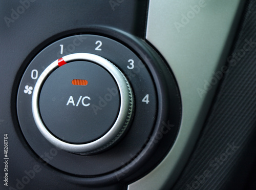 Conditioner and air flow control in a modern car © Željko Radojko
