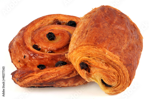 Pain aux raisins et pain au chocolat photo