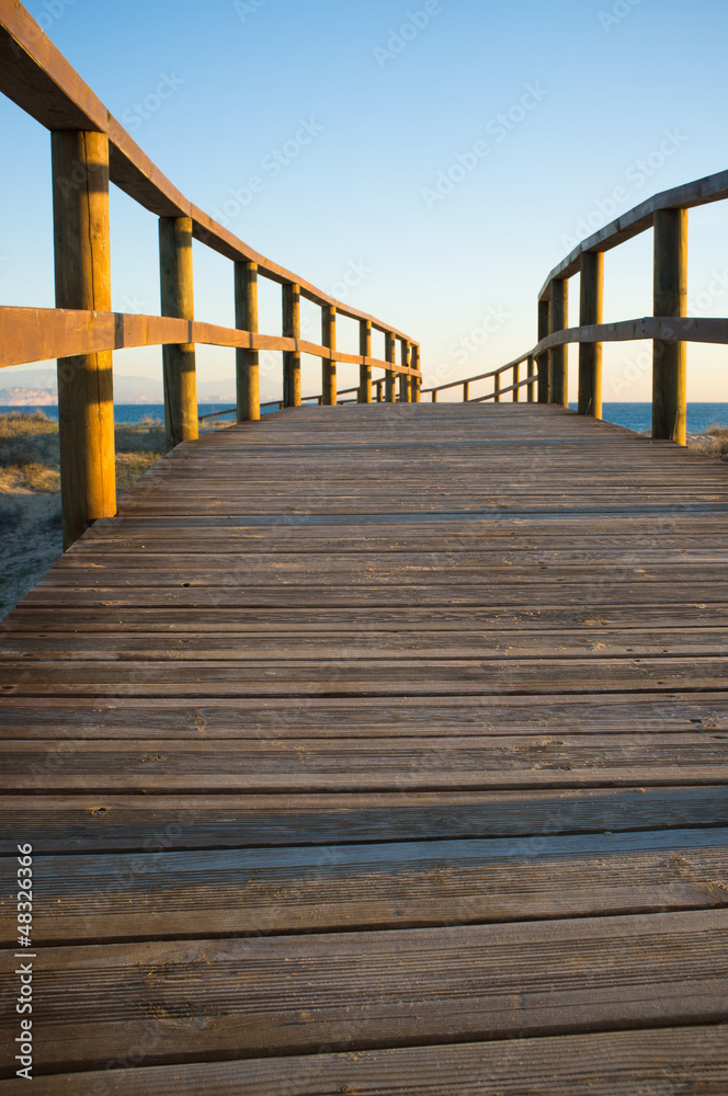 Fototapeta premium Footbrige low angle