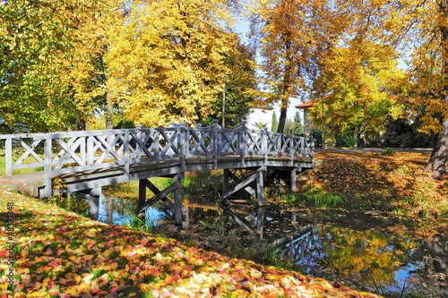 Obraz na płótnie Luckau, Wallanlage im Herbst w salonie