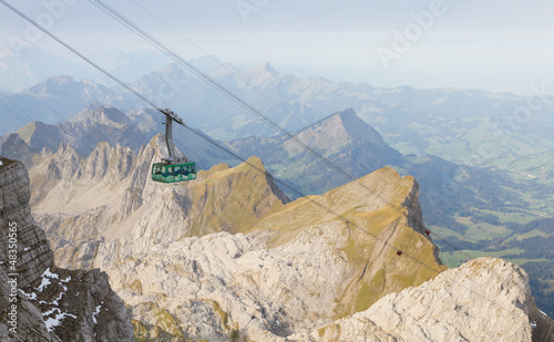 Obraz na płótnie cable car in Switzerland w salonie