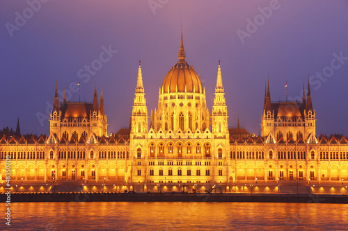 Building of Parliament, Budapest © karnizz