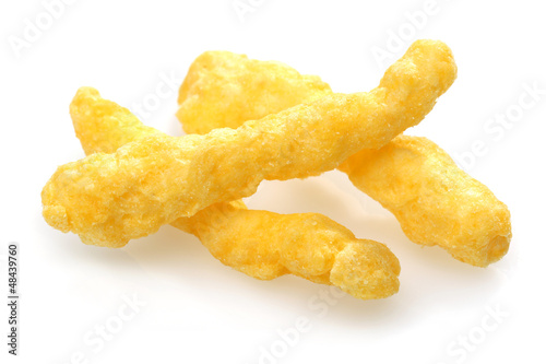 cheese and onion flavored corn chips