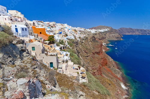 Fototapeta Naklejka Na Ścianę i Meble -  Architecture of Oia town on Santorini island, Greece