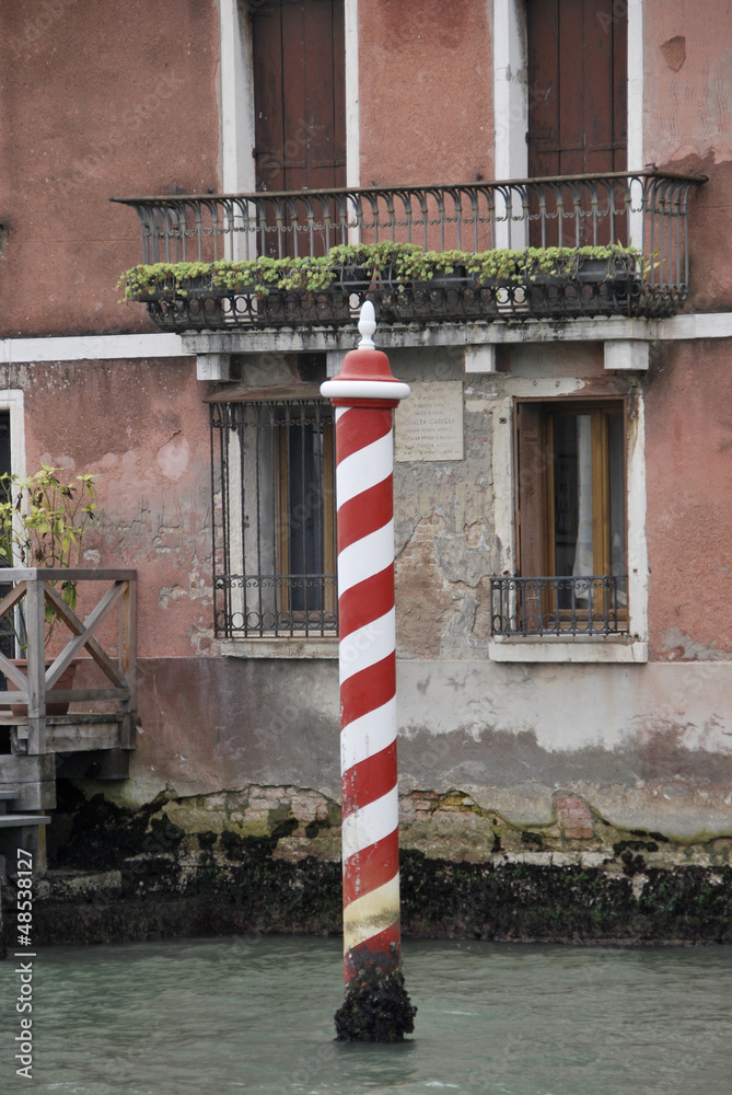 Fototapeta premium Striped Pole