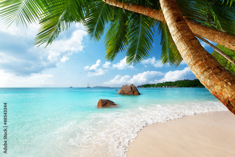 Anse Lazio beach on Praslin island in Seychelles - obrazy, fototapety, plakaty 