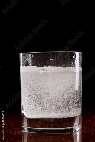 Valokuva tablets disolving in water