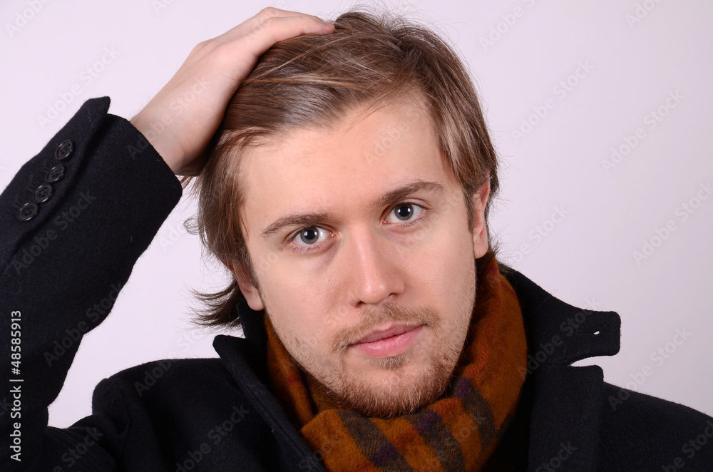 junger mann - haare junger mann - haare