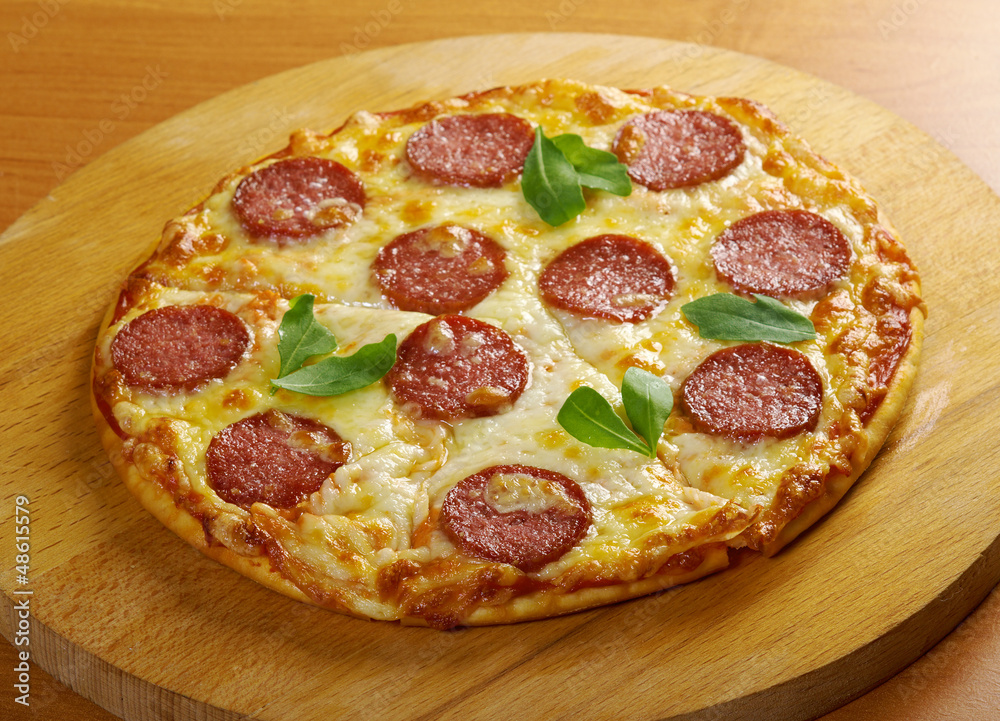 homemade pizza Pepperoni.Closeup homemade pizza Pepperoni.Closeup