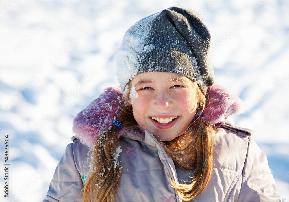 Girl in the winter Girl in the winter