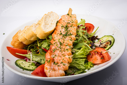 Quadro em tela Salat mit Gamba spiess