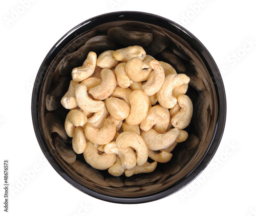 Cashew nuts in a black bowl