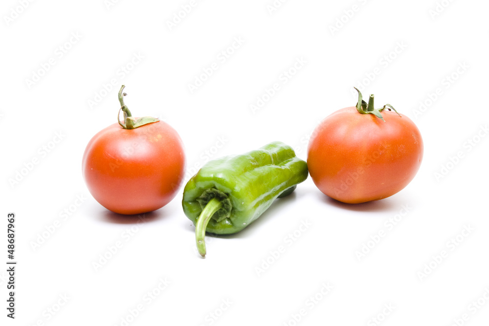 Grüne Paprika mit rote Tomaten Grüne Paprika mit rote Tomaten