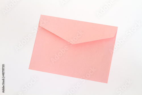 ピンクの封筒 電子メールイメージ