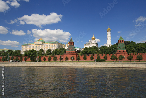 Moscow Kremlin over river © Pavel Kirichenko