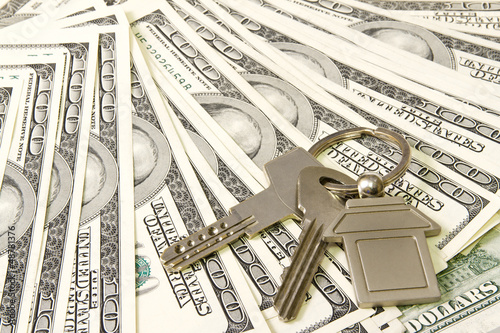Wallpaper Mural House keys and the hundred dollar banknotes Torontodigital.ca