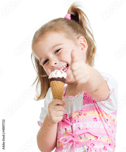 Fotografia, Obraz happy kid girl eating ice cream and showing thumb up