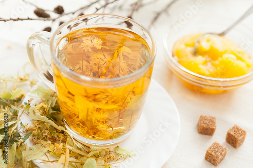 Linden tea with floral honey