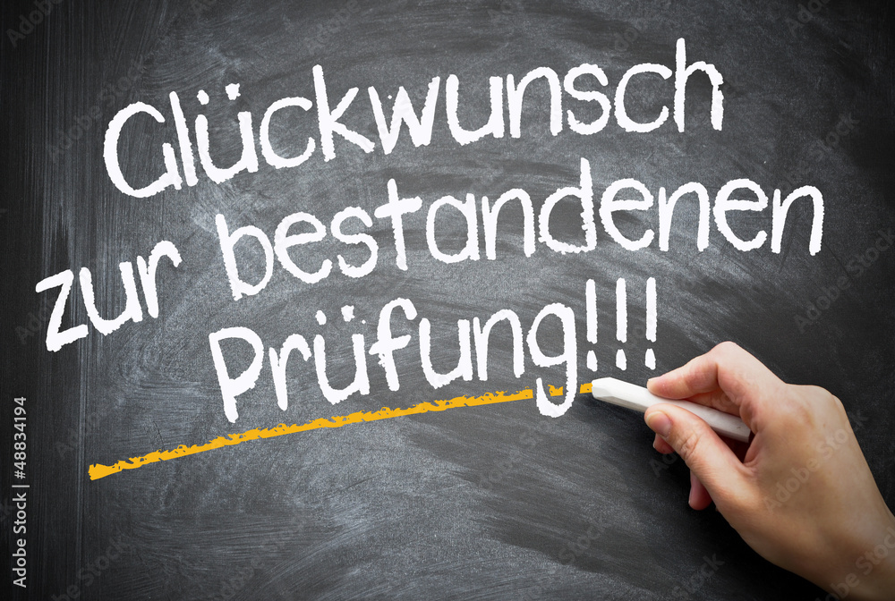 Glückwunsch zur bestandenen Prüfung StockFoto Adobe Stock