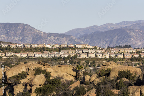 Modern California hillside ...