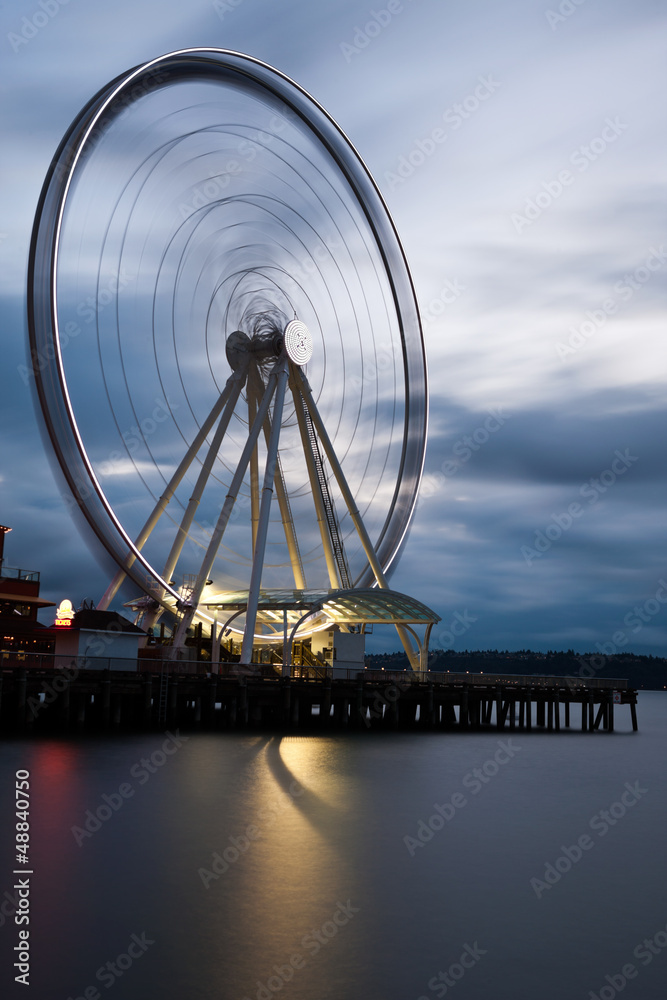 Seattle's Great Wheel, a ferris wheel on the waterfront.