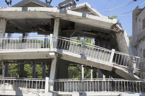 Valokuvatapetti building destroyed during the earthquake