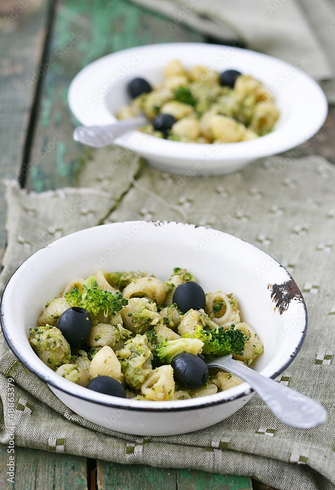 pasta with broccoli pasta with broccoli