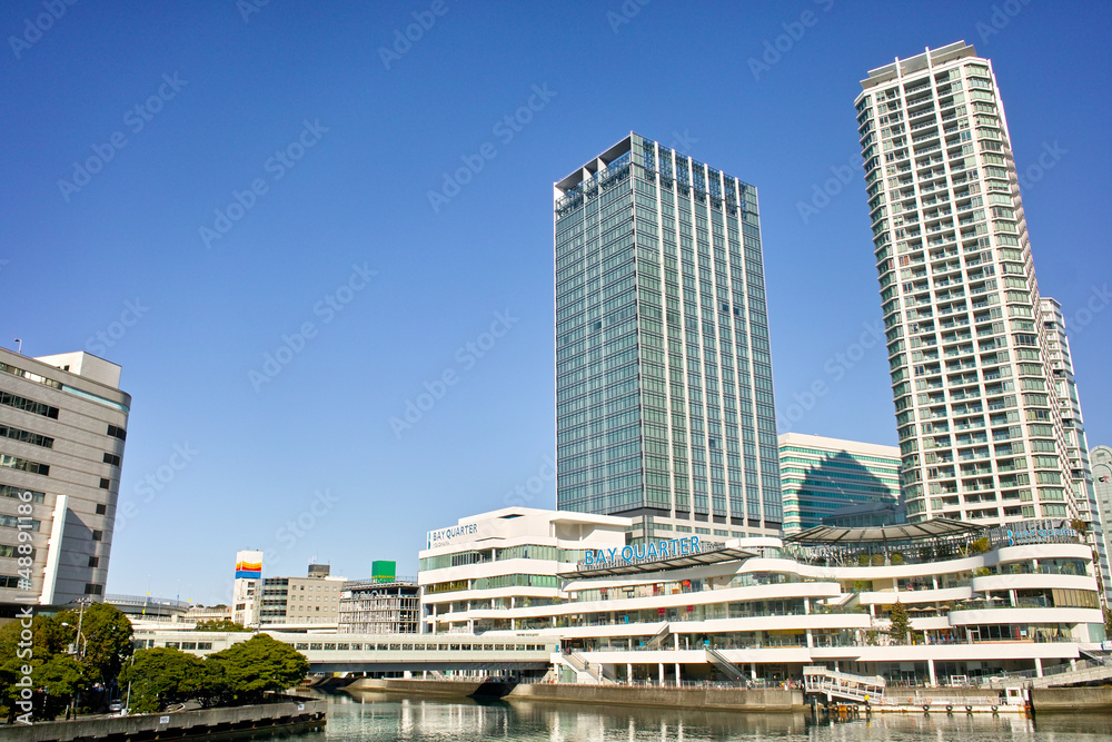 Naklejka premium 横浜駅東口 商業施設