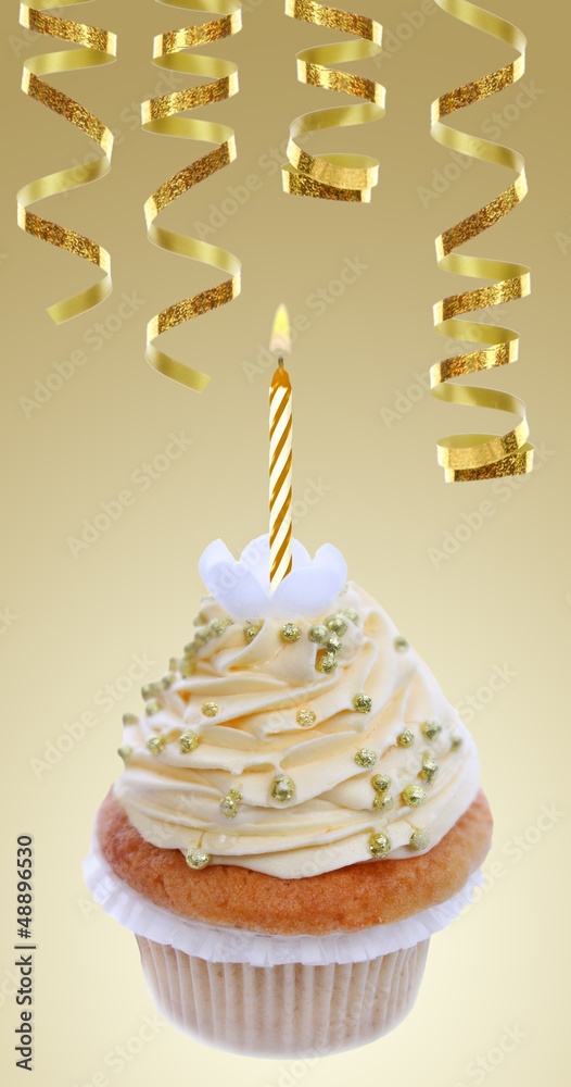 Birthday cupcake with candle - obrazy, fototapety, plakaty 