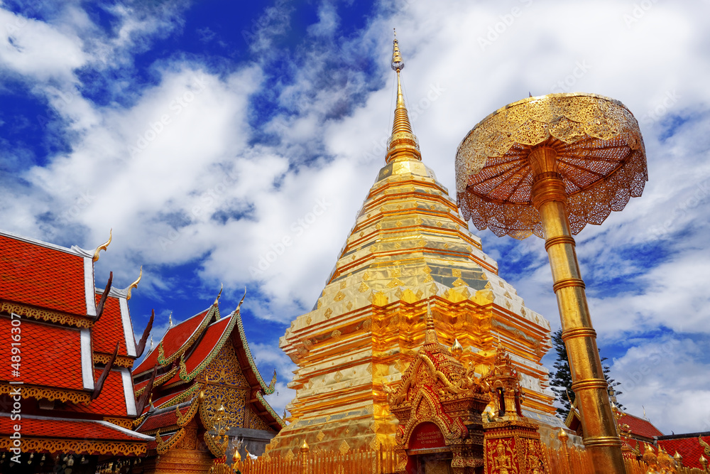 Fototapeta premium Wat Phra That Doi Suthep is a major tourist destination of Chian