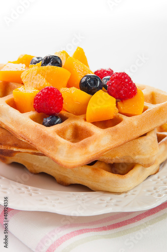waffles with fruits