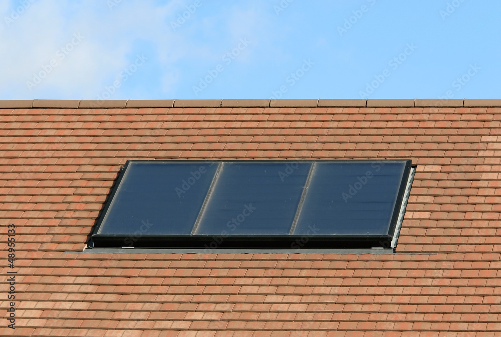 Solar hot water glass panel array