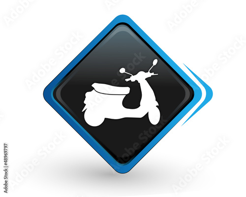 icône scooter sur bouton carré bleu