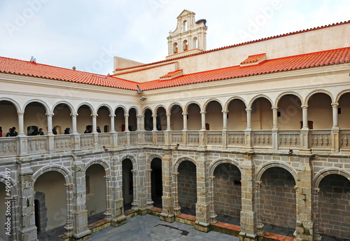 Claustro de la Iglesia de Santiago, Calera de León