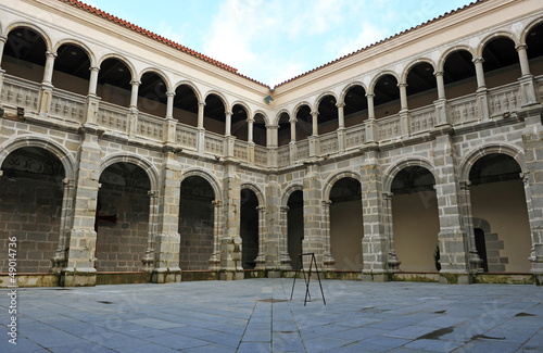 Claustro gótico, Conventual Santiaguista, Calera de León photo