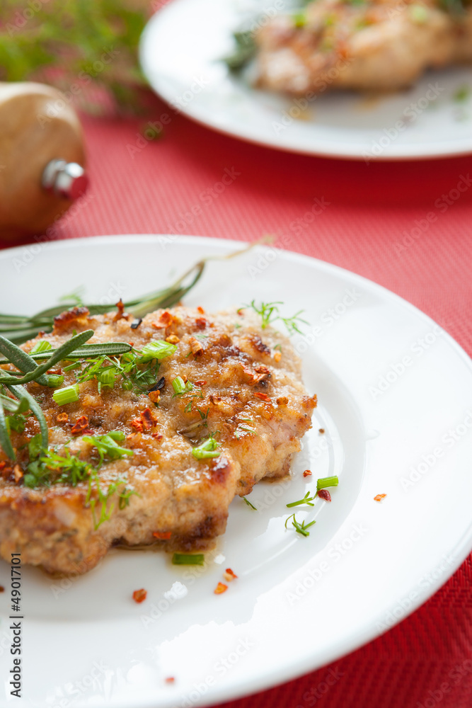 golden cutlet with green onions