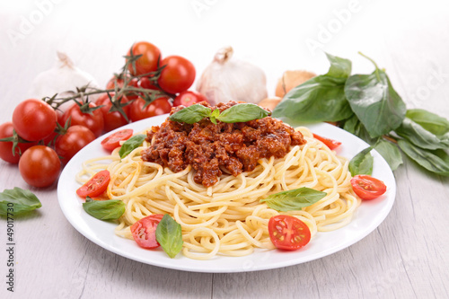 spaghetti with tomato sauce and meat