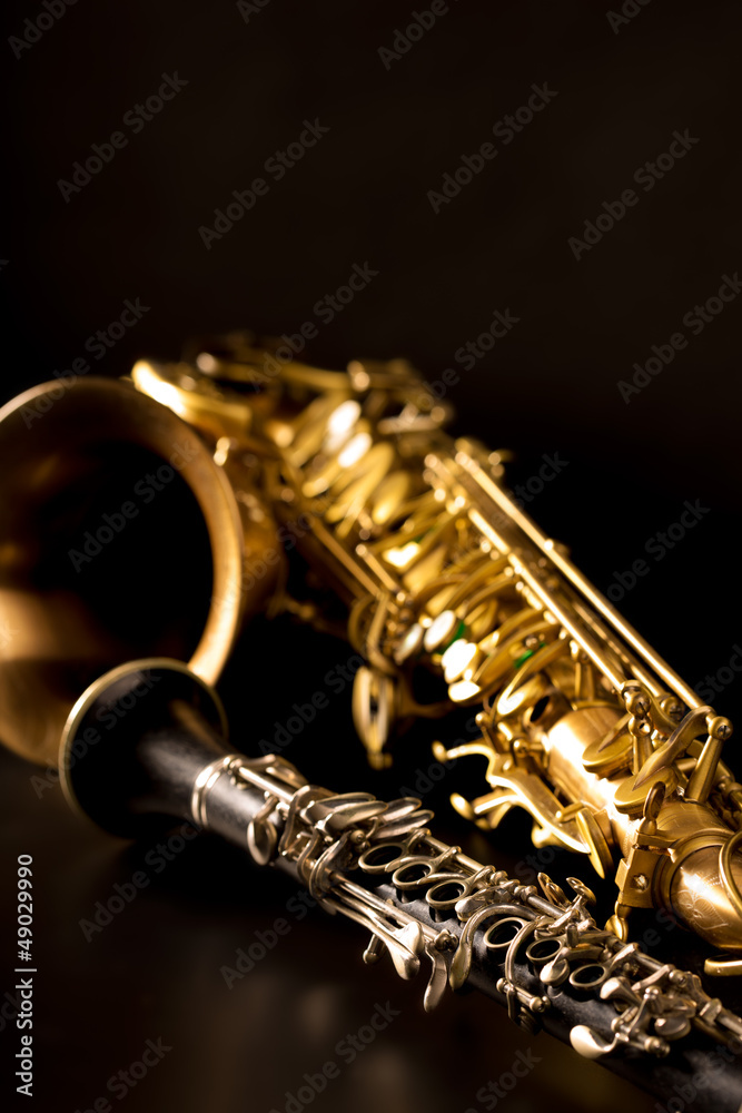 Naklejka premium Classic music Sax tenor saxophone and clarinet in black