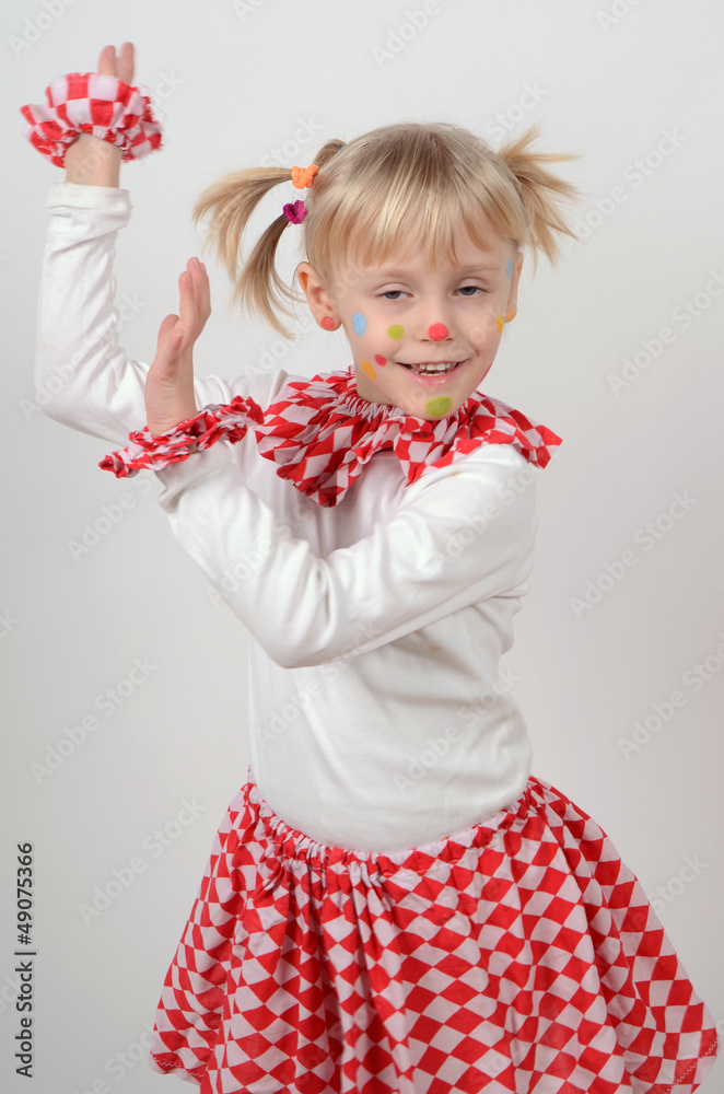 kleines mädchen als clown kleines mädchen als clown